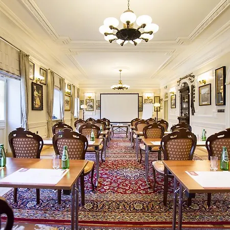 Palac Tlokinia 4* Каліш