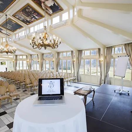 Palac Tlokinia Курортний комплекс 4*