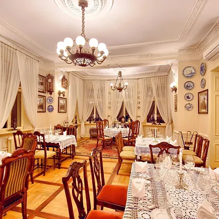 Palac Tlokinia Курортний комплекс Каліш