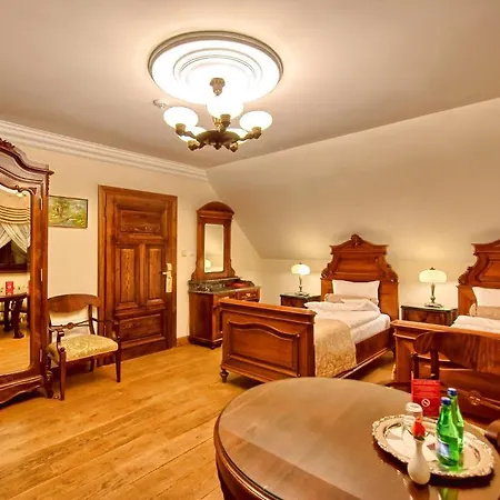 Palac Tlokinia Feriested 4*