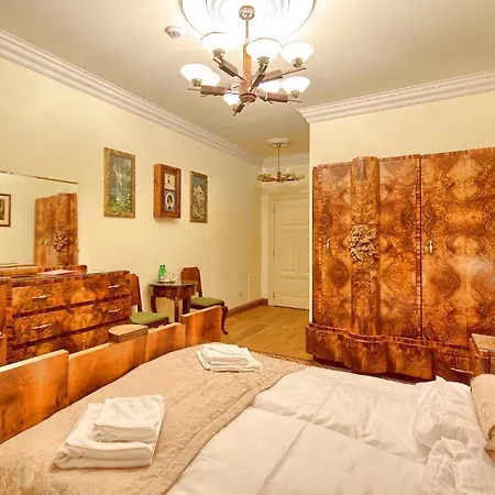 Palac Tlokinia 4*