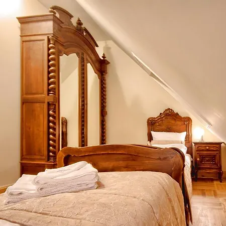 Palac Tlokinia 4*