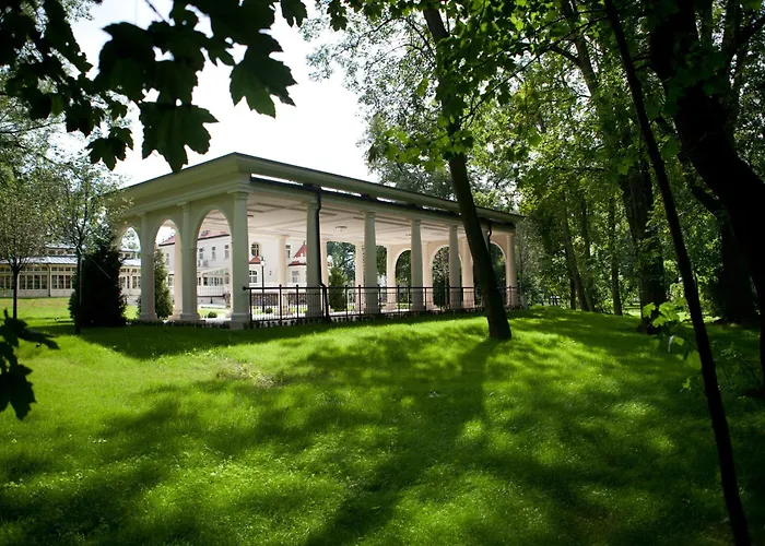 Resort Palac Tlokinia