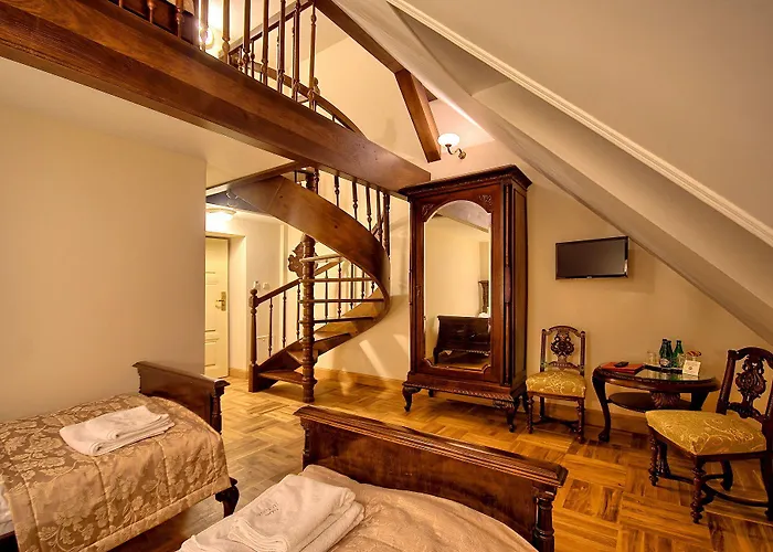 Palac Tlokinia 4* Kaliszki