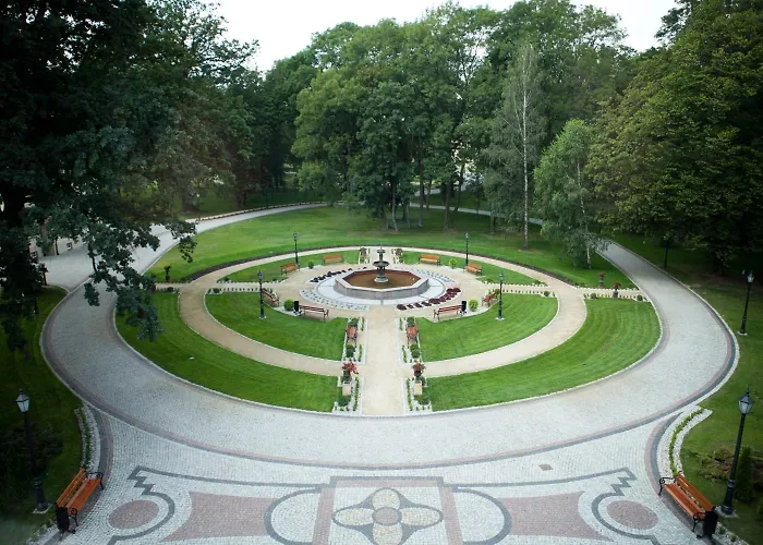 Palac Tlokinia Resort Kaliszki