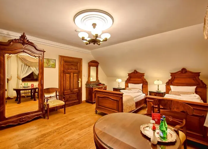 Palac Tlokinia Resort 4*